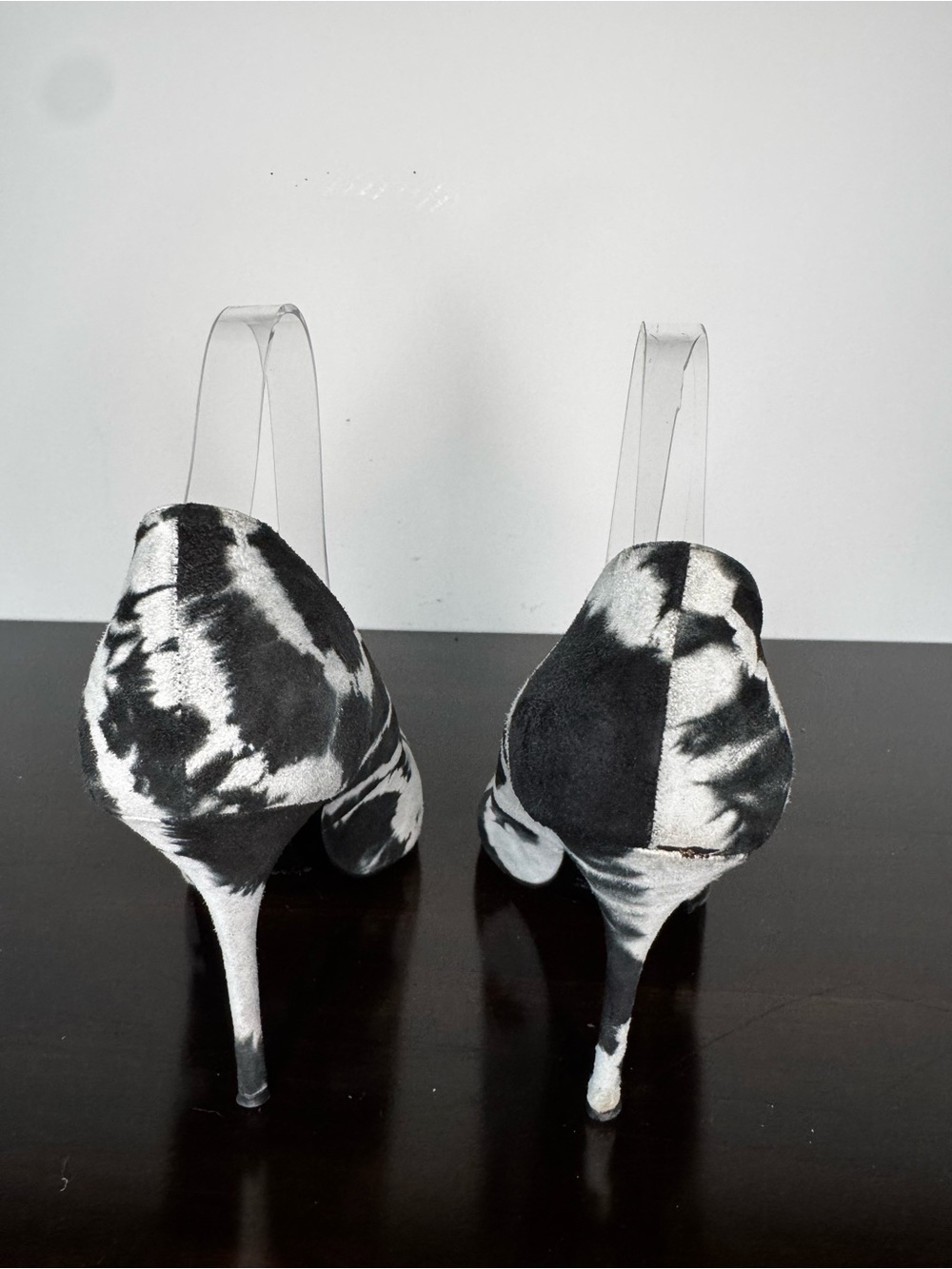 ARCHIVAL Elyse Walker Tie-Dye Calf Hair Pointed Toe Pumps - Picture 4 of 7